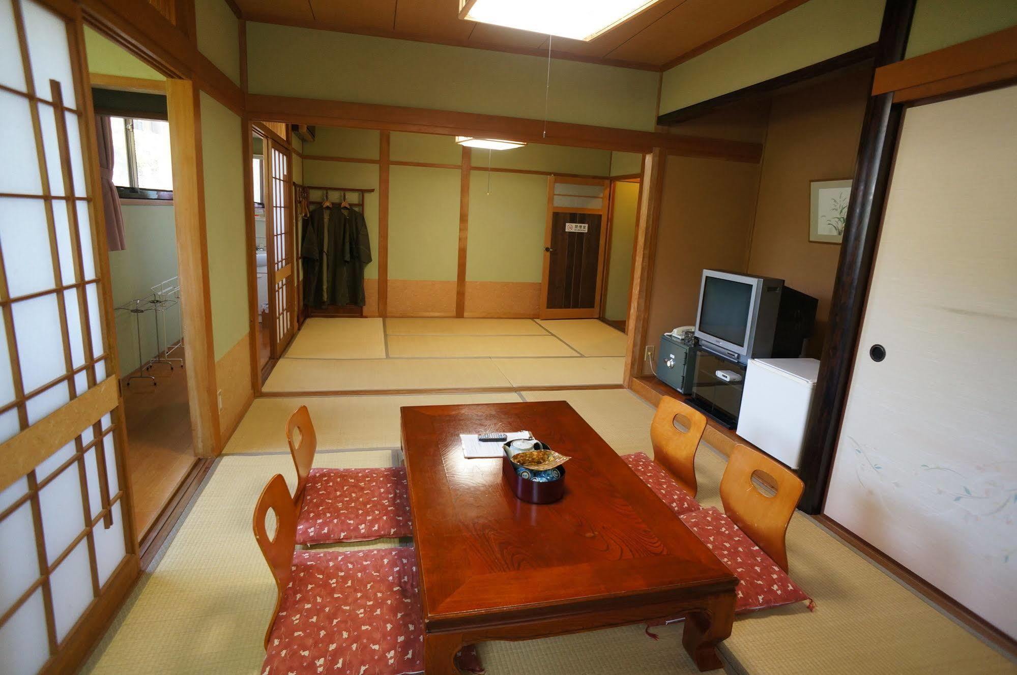 温泉宿ban屋 由布市 外观 照片